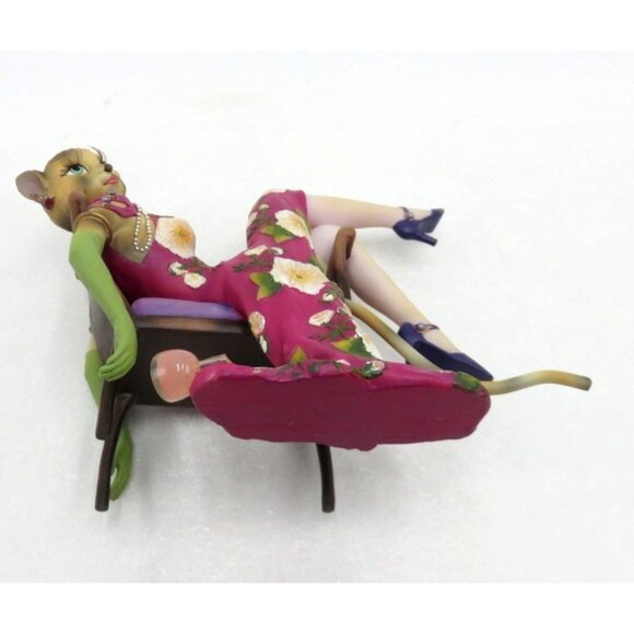 Margaret Le Van ALLEY CATS Katty Diva Cat on Chair Figurine 5" Tall - Picture 7 of 12